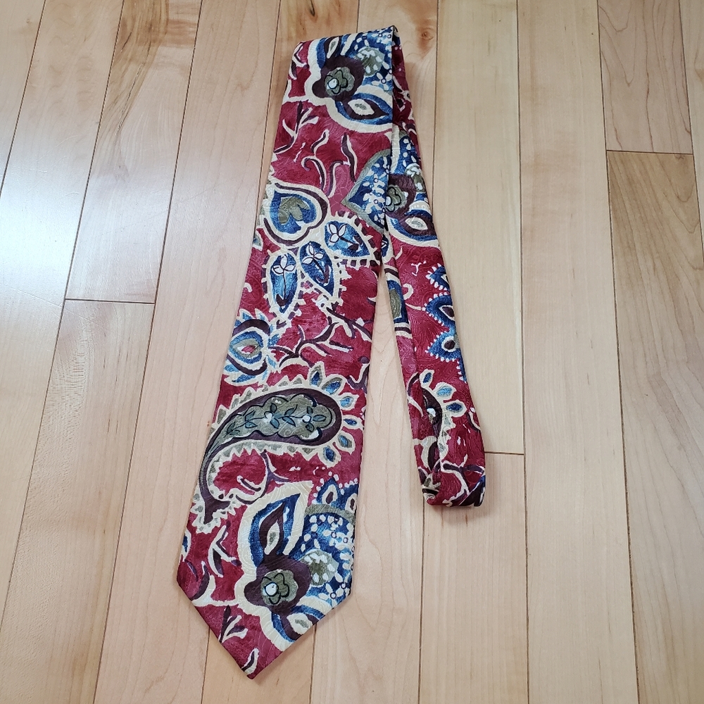 Tango by Max Raab Silk 60" Paisley‎ Tie